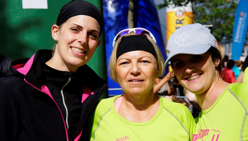 Vom Stadtmagistrat Innsbruck nahmen 22 motivierte Läuferinnen, Nordic Walkerinnen, Walkerinnen am 01. Juli am Frauenlauf in Innsbruck teil. Mit dabei war auch Bürgermeisterin Christine Oppitz-Plörer. Die fünf Kilometer lange Lauf- und Nordic Walkingstrecke führte vorbei an Triumphpforte und Annasäule quer durch die Tiroler Landeshauptstadt.